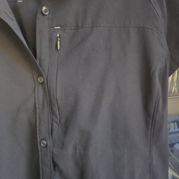 Columbia Womens Dark Gray Short Sleeve Shirt - Picture 2 of 6